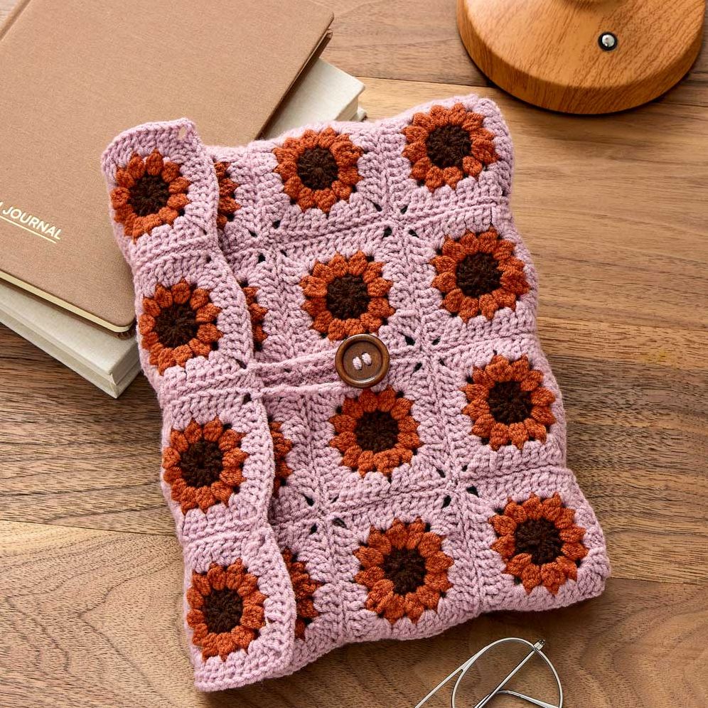 Granny Square Crochet Book Sleeve Kit - Image 3