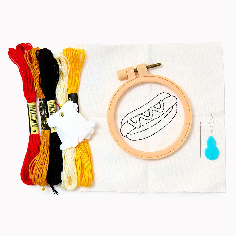Hot Dog Embroidery Kit - Image 2