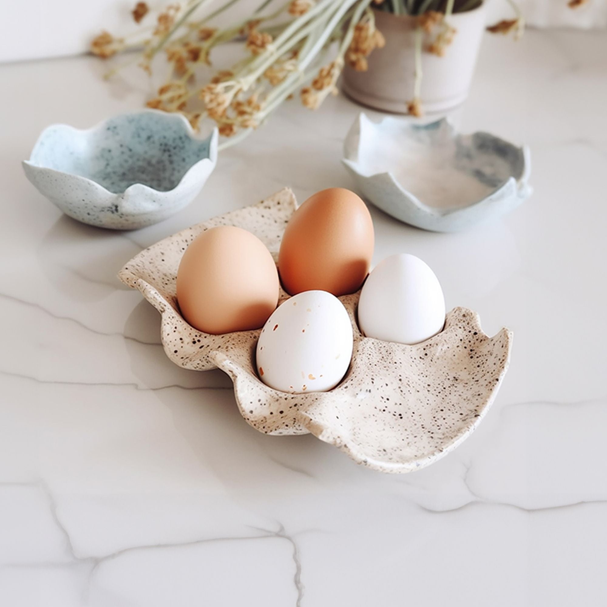 Speckled Foam Egg Tray DIY Kit - Image 2
