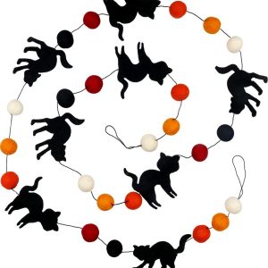 Spooky Cat Felt Garland