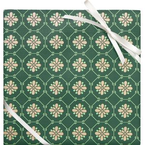Floral Grid Textured Roll Wrap