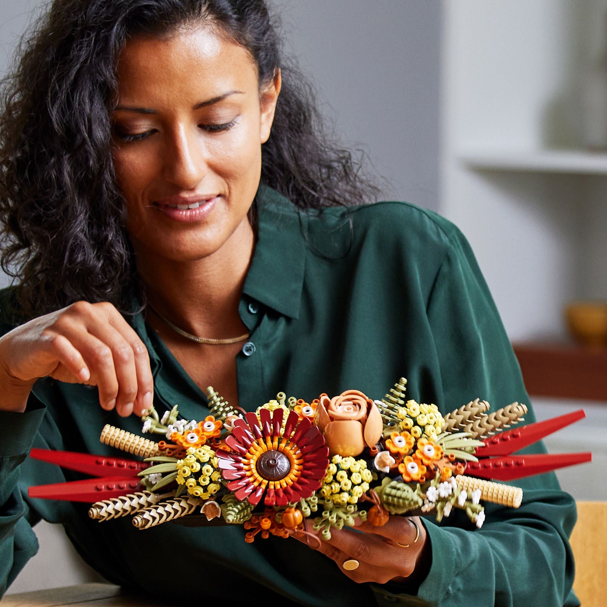 LEGO® Icons Dried Flower Centerpiece 10314 (Retiring Soon) - Image 4