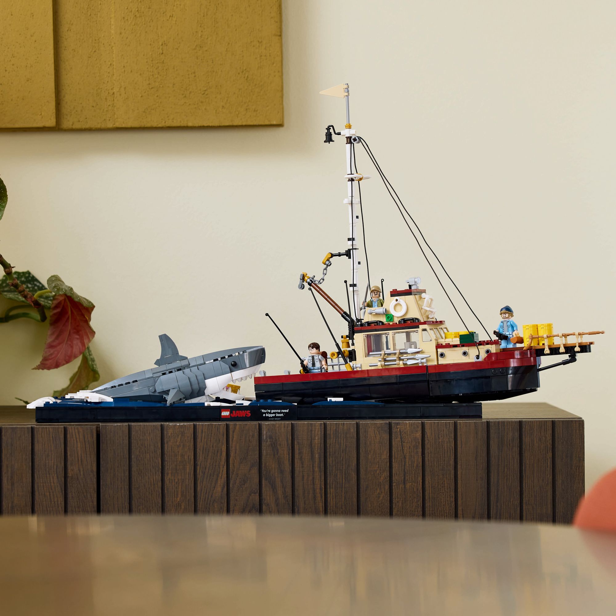 LEGO Ideas Jaws 21350 - Image 4