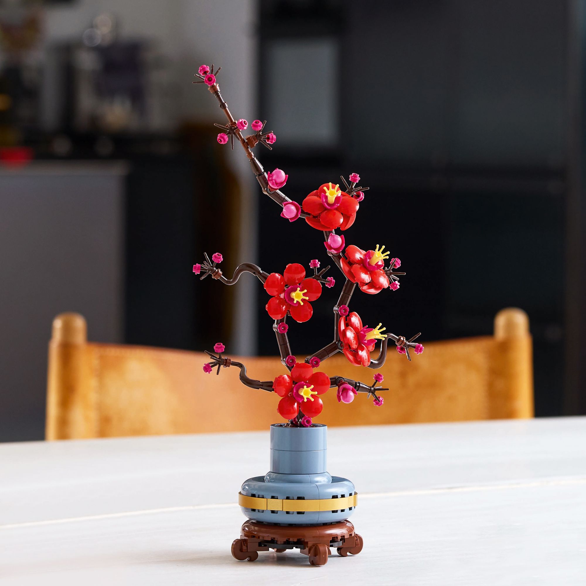 LEGO Icons Plum Blossom 10369 - Image 4