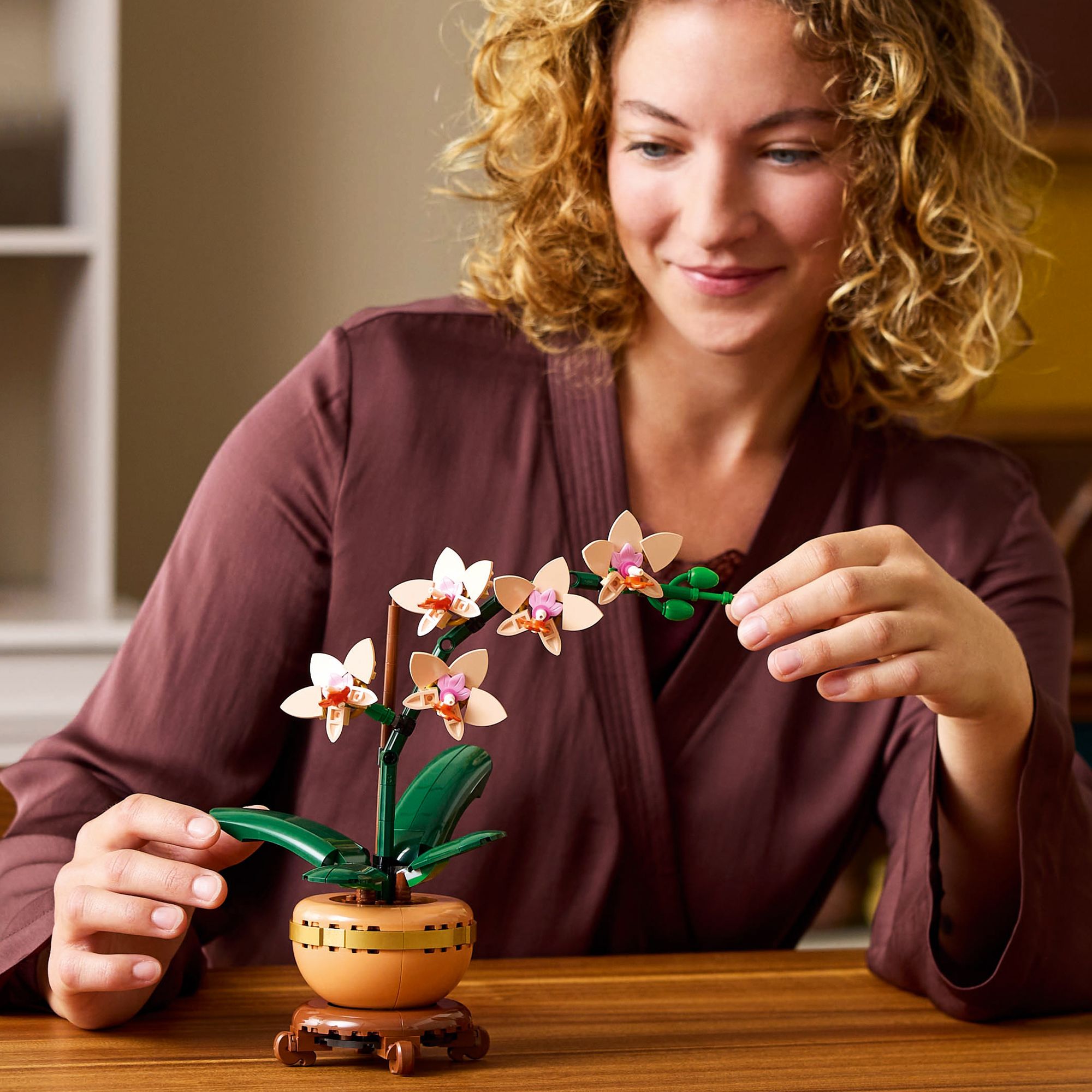 LEGO Botanicals Mini Orchid 10343 - Image 4