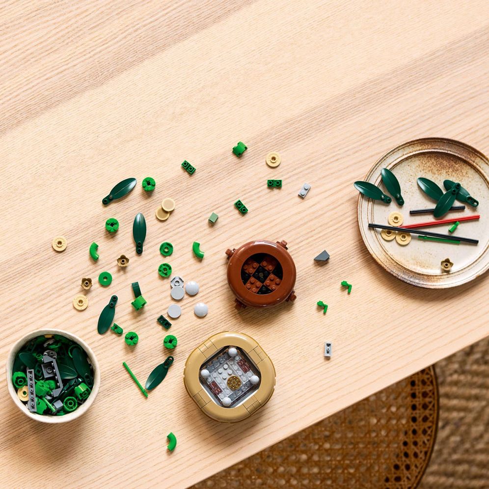 LEGO Botanicals Lucky Bamboo 10344 - Image 9