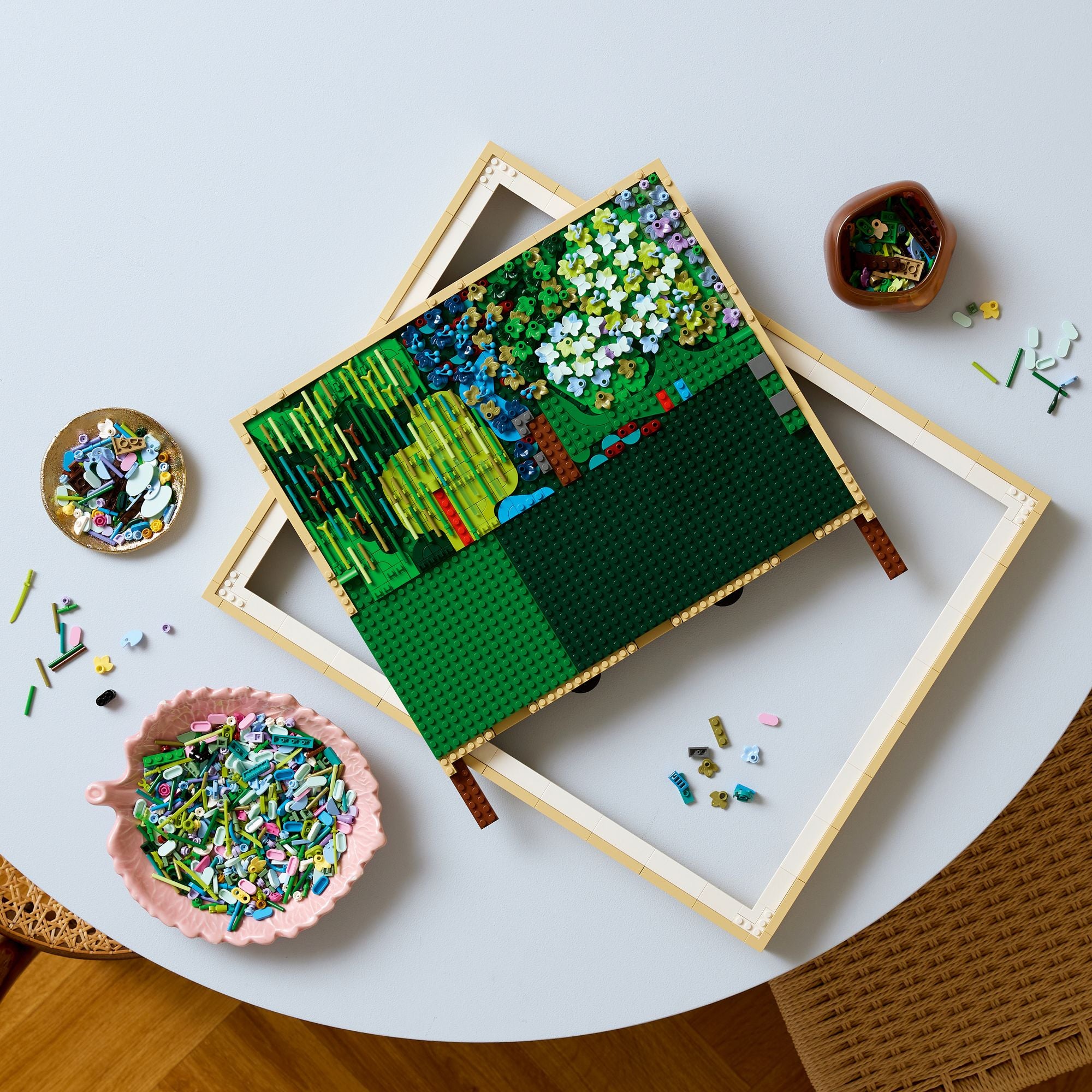 LEGO® ART Claude Monet - Bridge over a Pond of Water Lilies 31220 - Image 4