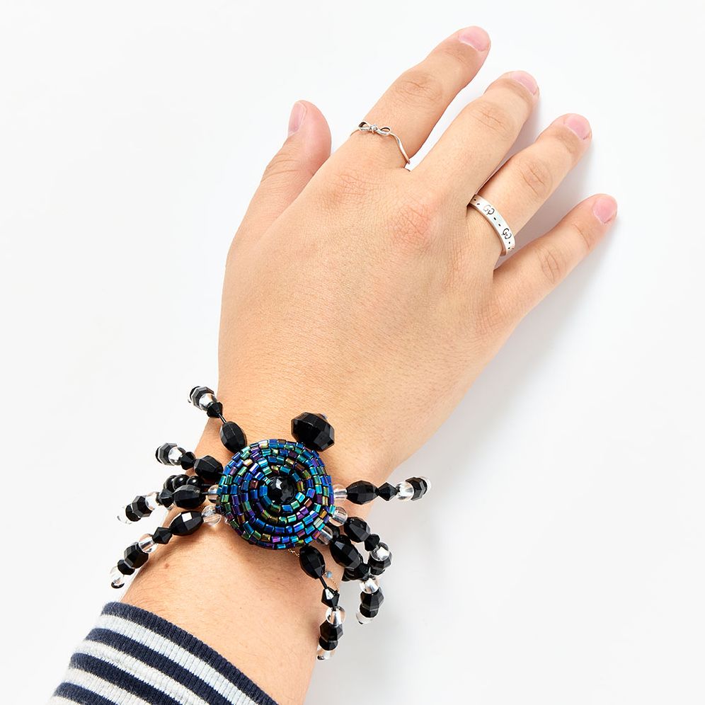 Black and Clear Beaded Spider Bracelet - Image 3