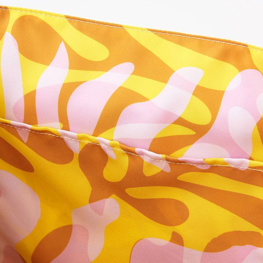 Large Tote With Hat Straps - Image 4
