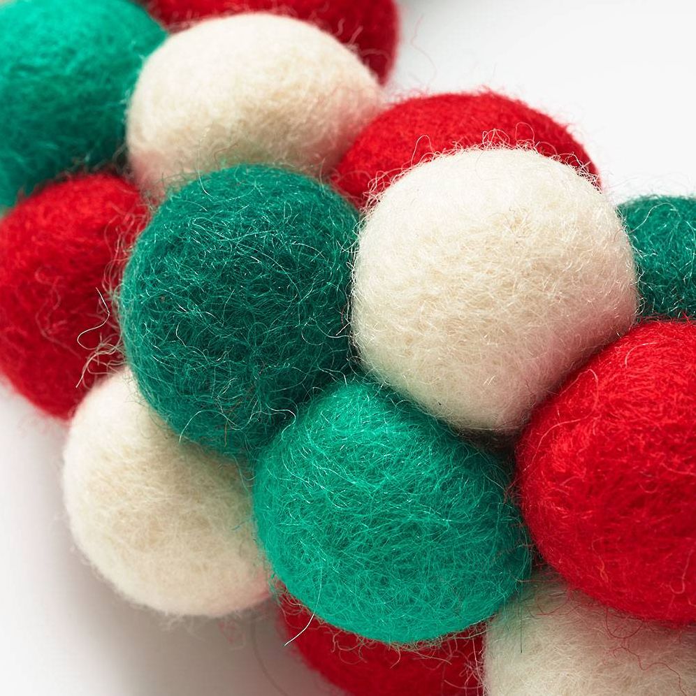 Small Traditional Pom Wreath - Image 2