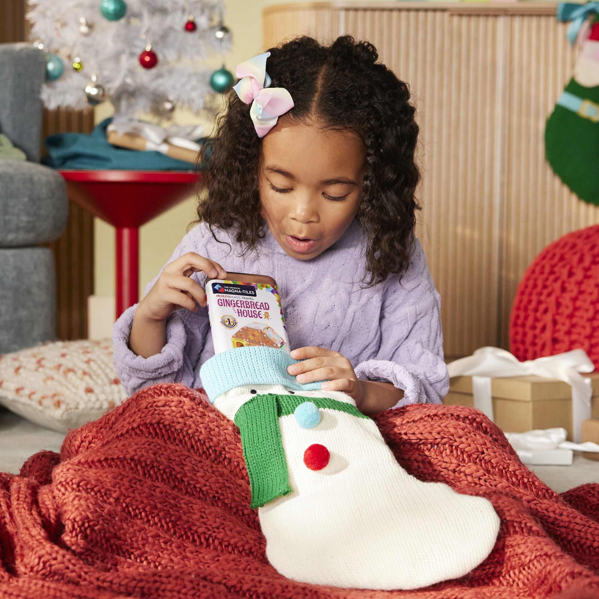 The Original MAGNA-TILES® microMAGS Gingerbread House Travel 24-Piece Magnetic Construction Set - Image 7