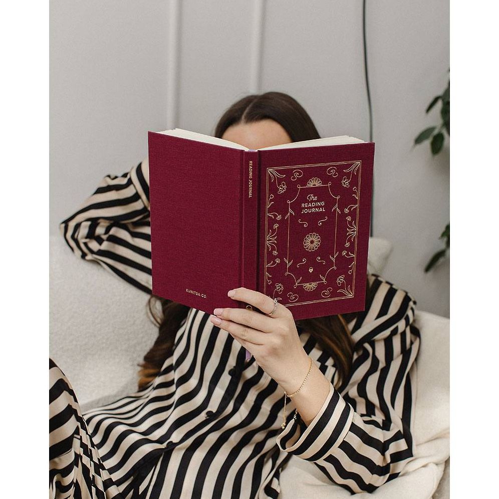 Burgundy Reading Journal - Image 5
