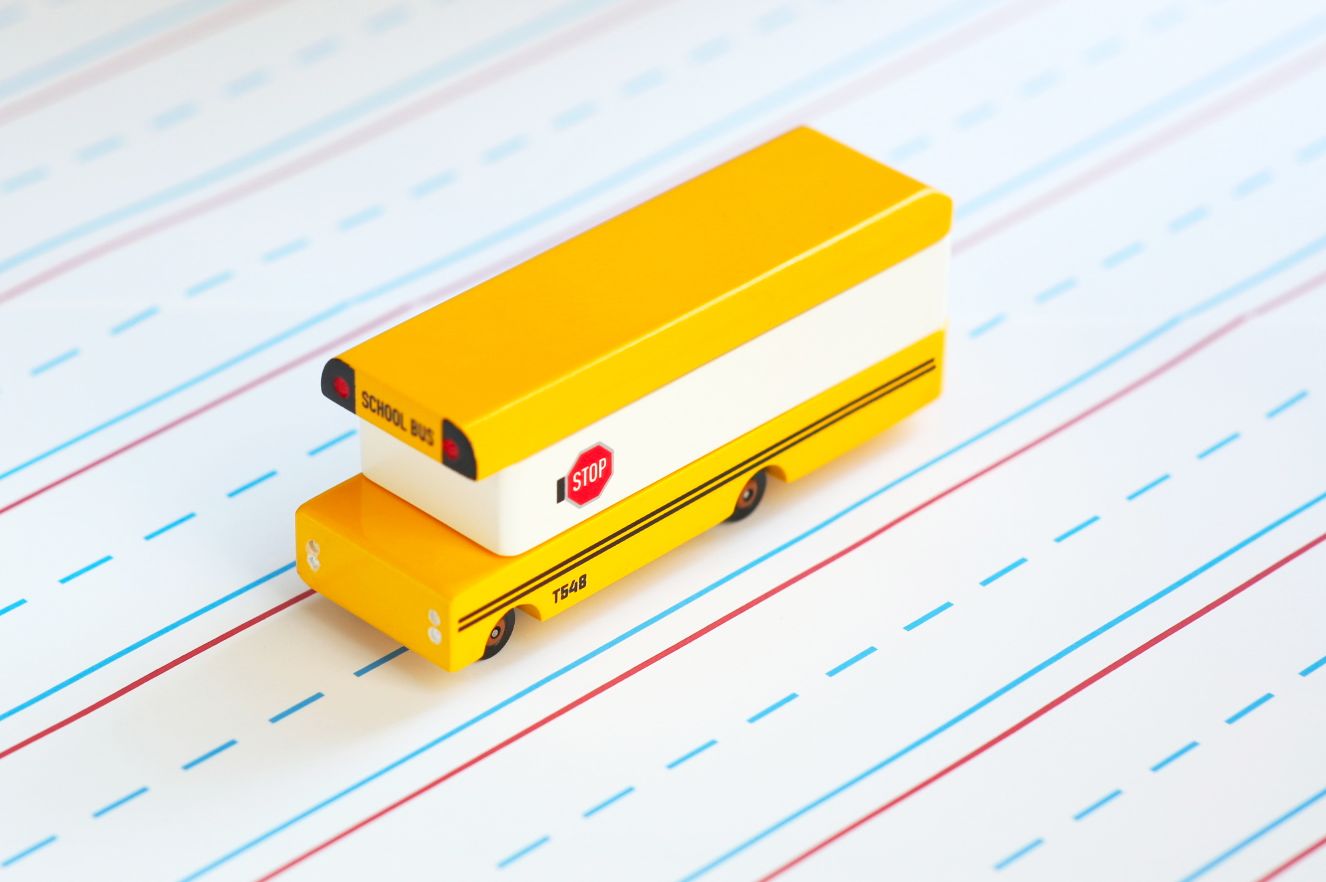 SCHOOL BUS - Image 4