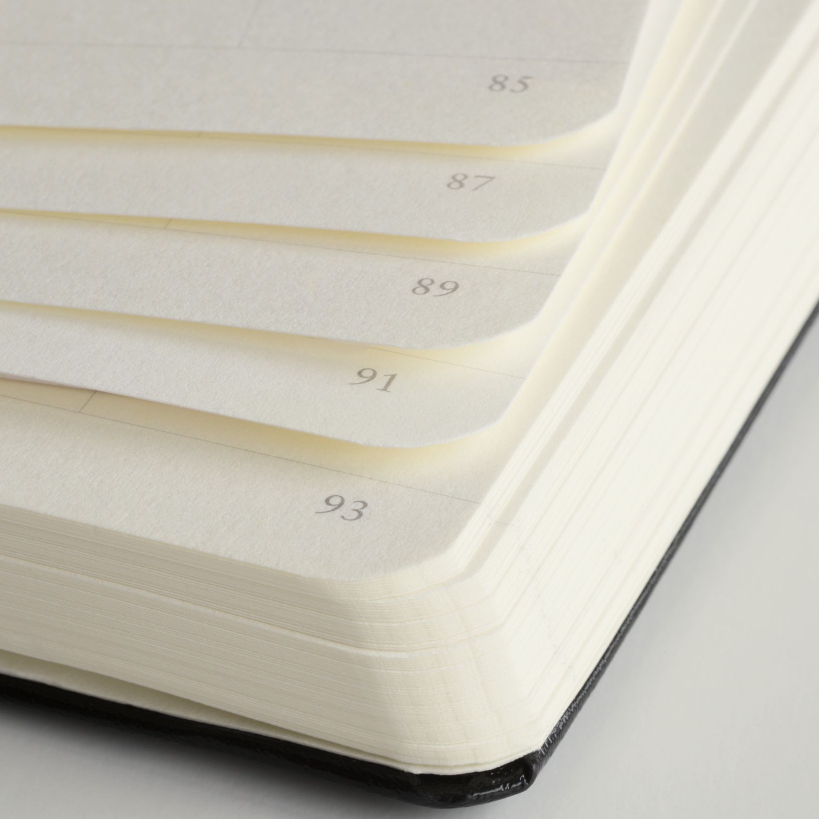 Leuchtturm Pacific Green Ruled Page Hardcover Medium Notebook - Image 3