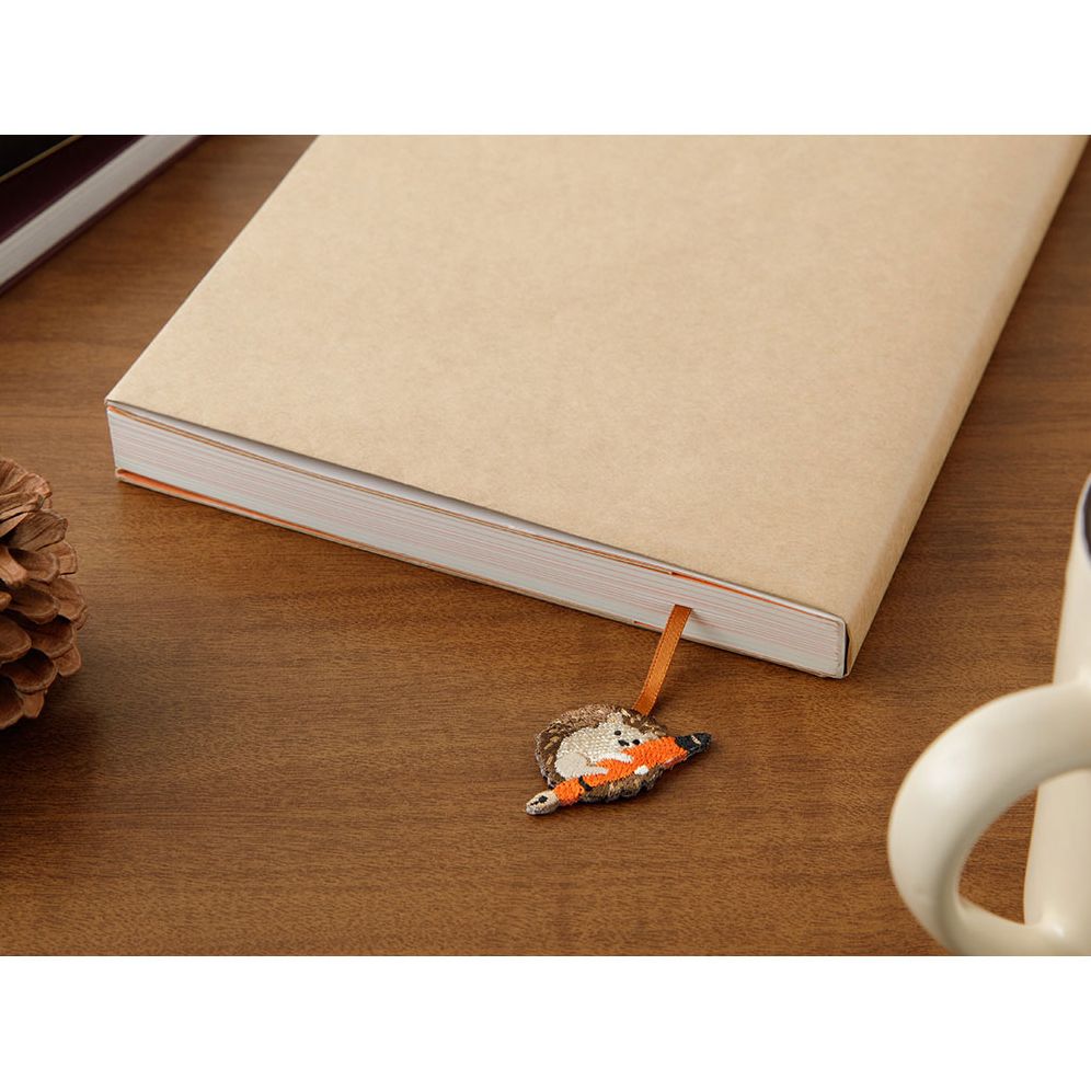 Midori Embroidery Bookmark Clip Hedgehog - Image 8