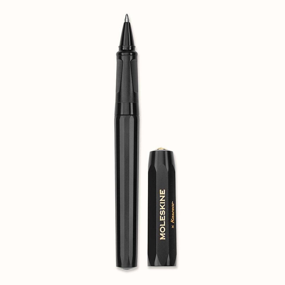 Moleskine Kaweco Ballpoint Pen. Black. Medium Point (0.7 MM). Blue Ink