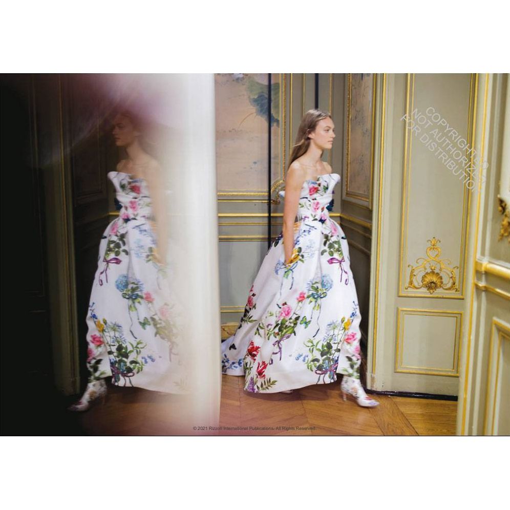 Monique Lhuillier: Dreaming of Fashion and Glamour - Image 4