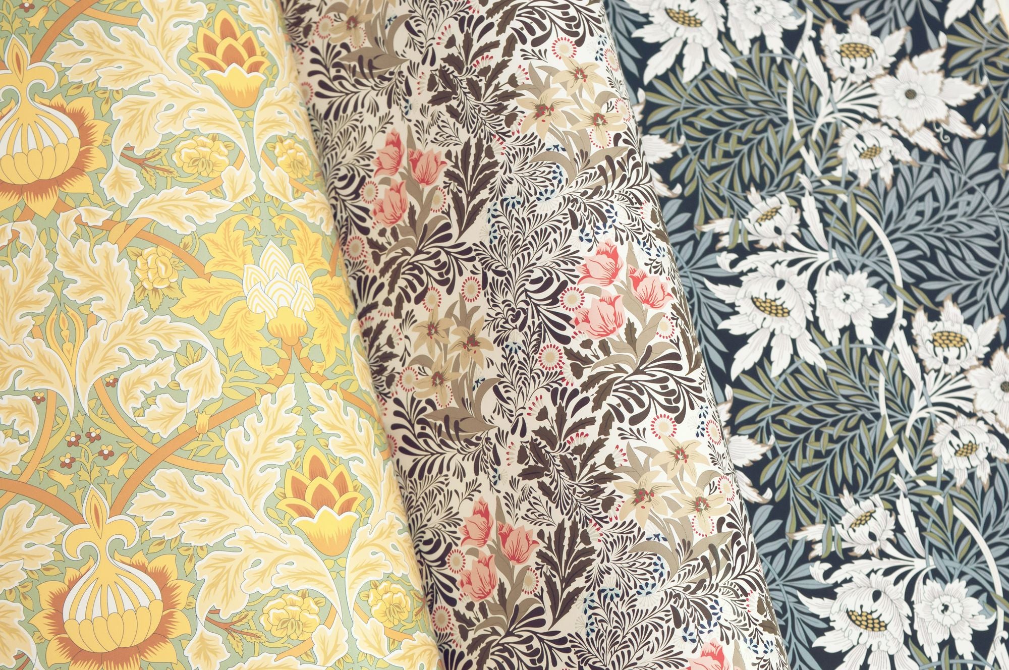 William Morris Gift & Creative Paper Book - Image 2